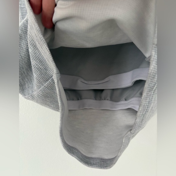 Alo Yoga Dove Grey Heather Micro Waffle Built In Bra Mock Neck Crop Tank Small - Picture 7 of 8